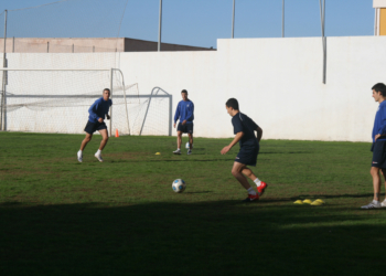 todos los jugadores a la expectativa