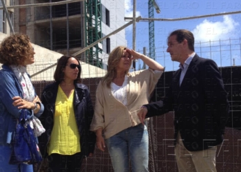 Trinidad Jiménez, “desolada” al ver paradas las obras del Hospital