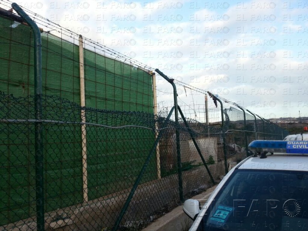 Interior destina a la malla antitrepa en Melilla la mitad de dinero que en Ceuta