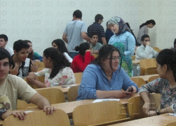 El Gobierno local registra unas 2.300 solicitudes de becas de 400€ para ESO