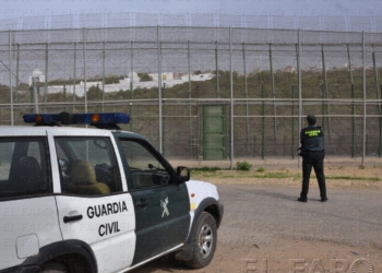La Guardia Civil informa a  sus agentes  de la construcción de un “laberinto” en la valla