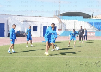 El plantel azulino prepara el duelo ante el invicto UCAM