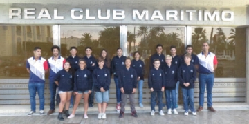 El equipo de regatas del Club Marítimo que ha protagonizado este pasado fin de semana dos actuaciones en la penínsul