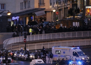 Los 3 yihadistas de París, abatidos por la Policía francesa en 2 asaltos