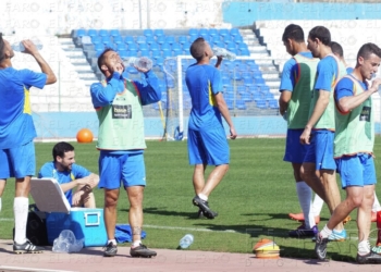 La plantilla vuelve hoy al trabajo tras un día de descanso.