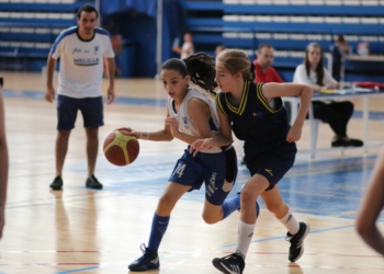 Las chicas del minilasket del Melilla Baloncesto se llevan el primer choque