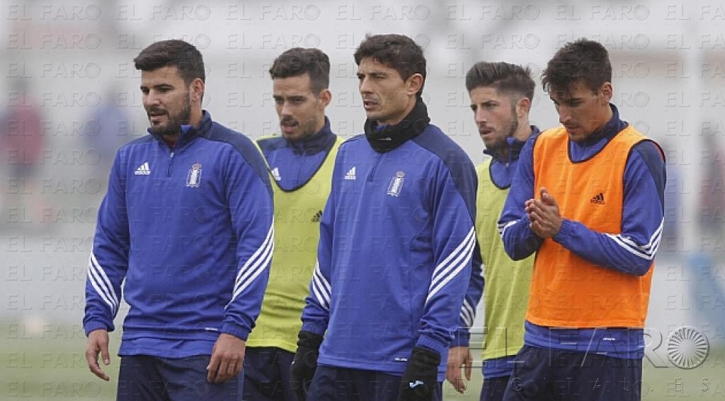 Currás sigue trabajando en el equipo, pero pendiente del aspecto económico