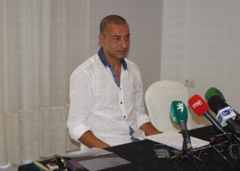 El jugador melillense, en la rueda de prensa de despedida.