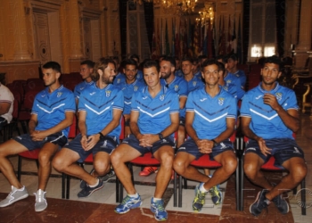 La totalidad de la plantilla acudió a la recpeción que ayer tuvo lugar en el Salón Dorado de la Ciudad.