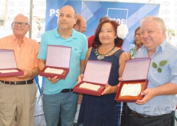 Homenaje a seis socialistas con 20 años de militancia