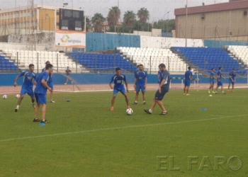 La plantilla de la UD Melilla regreso a los entrenos para firmar una intensa sesión de trabajo.