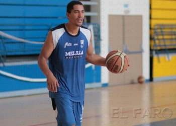 El conjunto melillense despertó de un letargo que le duró veinte minutos.