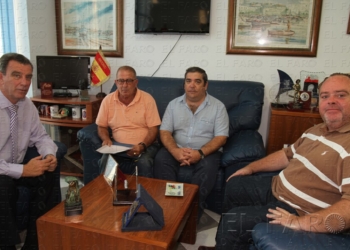 Imagen del encuentro entre Antonio Miranda y la directiva de la APDM.