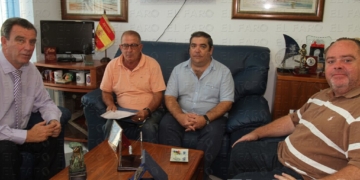 Imagen del encuentro entre Antonio Miranda y la directiva de la APDM.