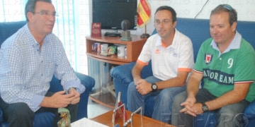 Miranda, García y Guillot, en el despacho del consejero de Deportes.