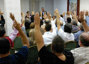 Ignacio Velázquez sigue al frente de PPL y pide el voto para el PP en las generales