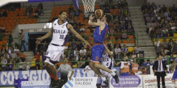 Suka, a la izquierda, fue uno de los jugadores destacados del Melilla BC.
