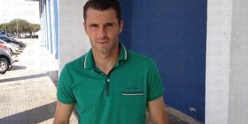 Nacho Aznar, jugador de la UD Melilla.