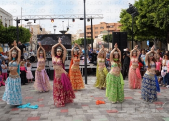 La artesanía y Diwali dan vida           al bulevar Carlos de Arellano