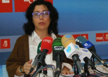 Moreno acusa a Imbroda de insultar para evitar responder en el Pleno