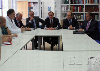 CSI-F y UGT denuncian que el ministro de Sanidad no se reuniera con ellos