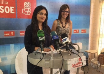 Traima Benhakei, candidata al Senado, y Sabrina Moh, candidata al Congreso, en la sede de su partido.