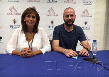 Fadela Mohatar y Francesco Bondanini, durante la presentación del proyecto.