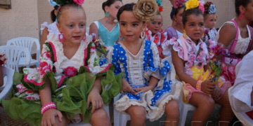 Tres aspirantes a Reina Infantil.