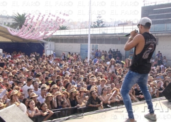 El reggaeton de Dasoul llena hasta los topes el Espacio Joven de la Feria