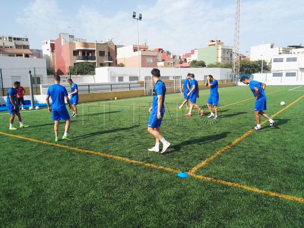 Campo de futbol la espiguera melilla