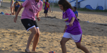 Nerea es una de las firmes promesas del fútbol femenino y en esta ocasión jugará junto a Lorena.