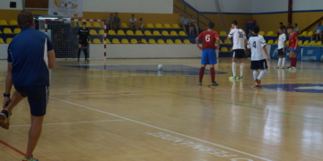 Adri Ferrer, en el moomento de conseguir uno de sus goles desde el punto de doble penalty.