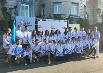 Componentes de la Federación Melillense, en el desfile del Campeonato de España celebrado en Bilbao