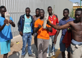 El Congreso pide el fin de las devoluciones en caliente y la retirada de las concertinas