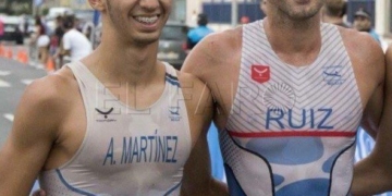 Álvaro Martínez y Luismi Ruiz del Club Natación Melilla.