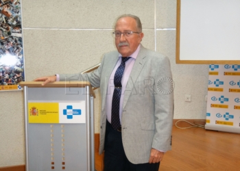 Sanitarios asisten a una charla sobre la seguridad jurídica en el ejercicio de la medicina