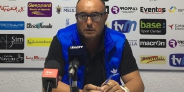 Josu Uribe, entrenador de la UD Melilla.