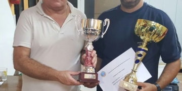 Felipe Sánchez, a la derecha, fue el vencedor de este torneo de pesca.