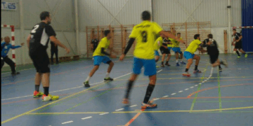 Los jugadores del conjunto melillense mandaron durante muchos minutos.