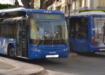 Preparan una ‘app’ para consultar en el móvil el tiempo de espera del autobús 