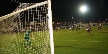 Uno de los ataques melillenses, en el último de los partidos de liga.