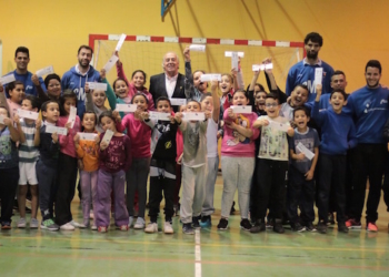 Jugadores de la escuadra unionista visitaron el colegio Juan Caro.