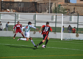 El Córdoba se lleva el triunfo con lo justo