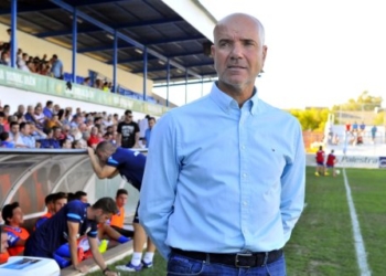 Miguel Rivera, técnico del Linares Deportivo y con pasado en el banquillo de la UD Melilla.