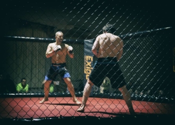 Imagen de uno de los combates de MMA.