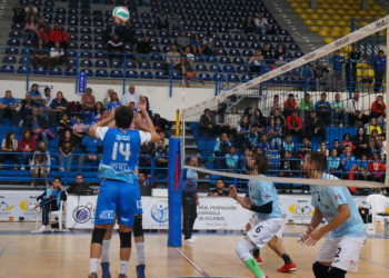 Jugada de ataque de la escuadra melillense, en la presente temporada en la Superliga Masculina.