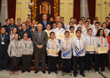 El Salón Dorado del Palacio de la Asamblea de Melilla volvió a llenarse con deportistas locales