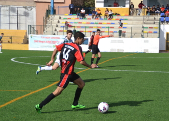 Los jugadores miran al frente y ya piensan en el siguiente partido.