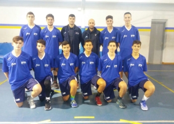 Integrantes de la Selección júnior de la Federación Melillense de Baloncesto, en su periplo malagueño.