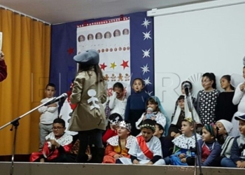 Alumnos de segundo B del CEIP Anselmo Pardo, durante su actuación.
